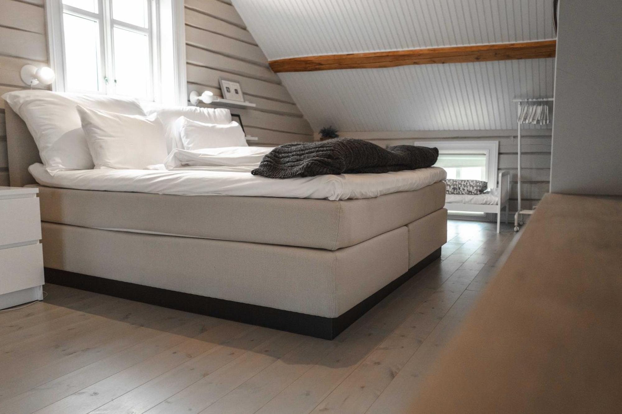 Lofoten Suite Apartments - Rostad Retro Rorbuer レーヌ エクステリア 写真